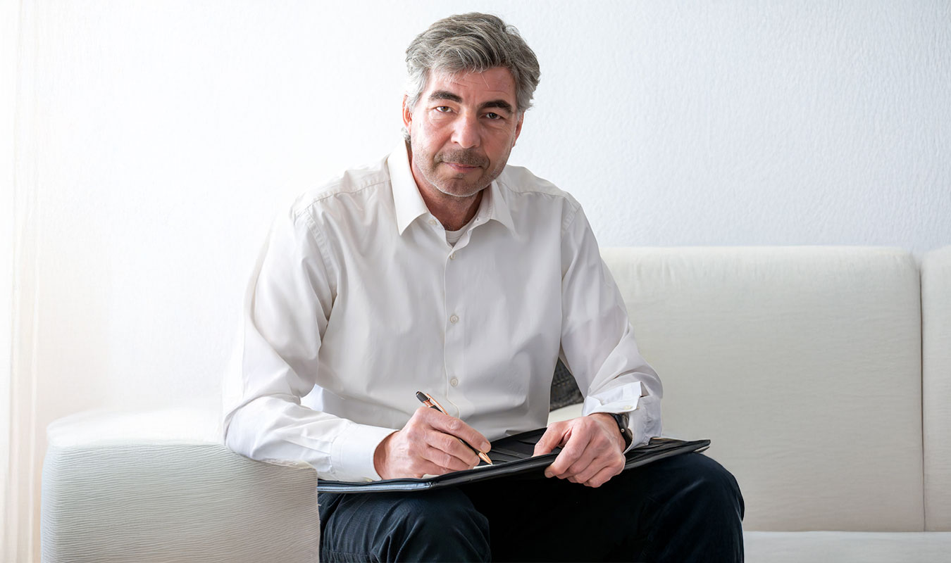 Stefan Gmünder, Journalist, Autor